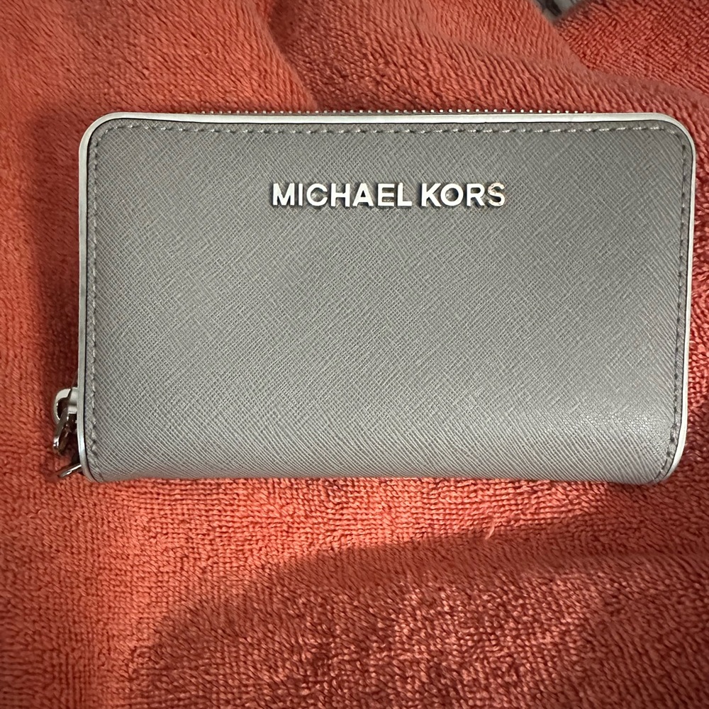 Michael Kors Silver-Gray Zip Wallet Charm